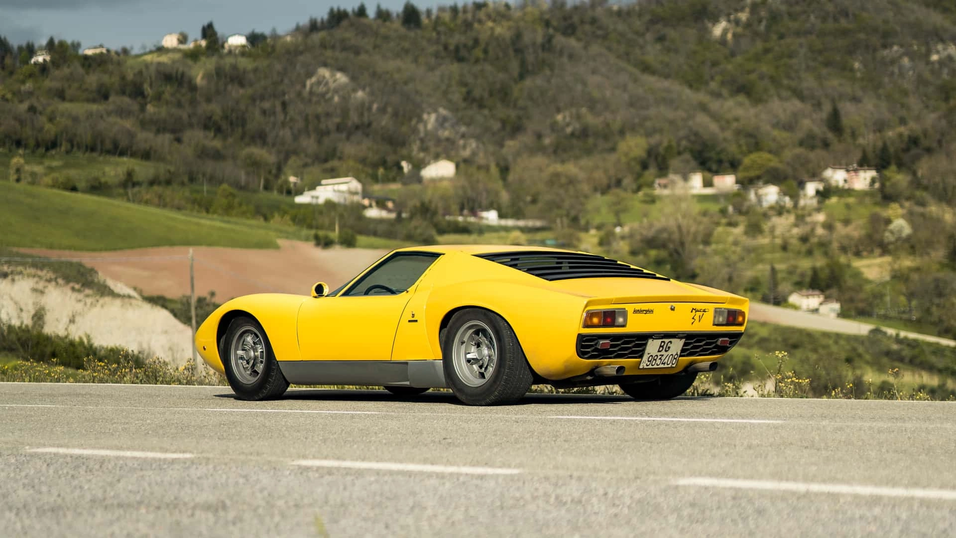 Lamborghini miura sv (1)